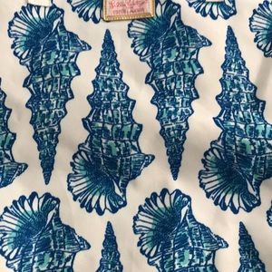 Lilly Pulitzer Bags - Lilly Pulitzer bag EUC tote rare hard to find Lilly Pulitzer Bags - Lilly Pulitzer bag EUC tote rare hard to find